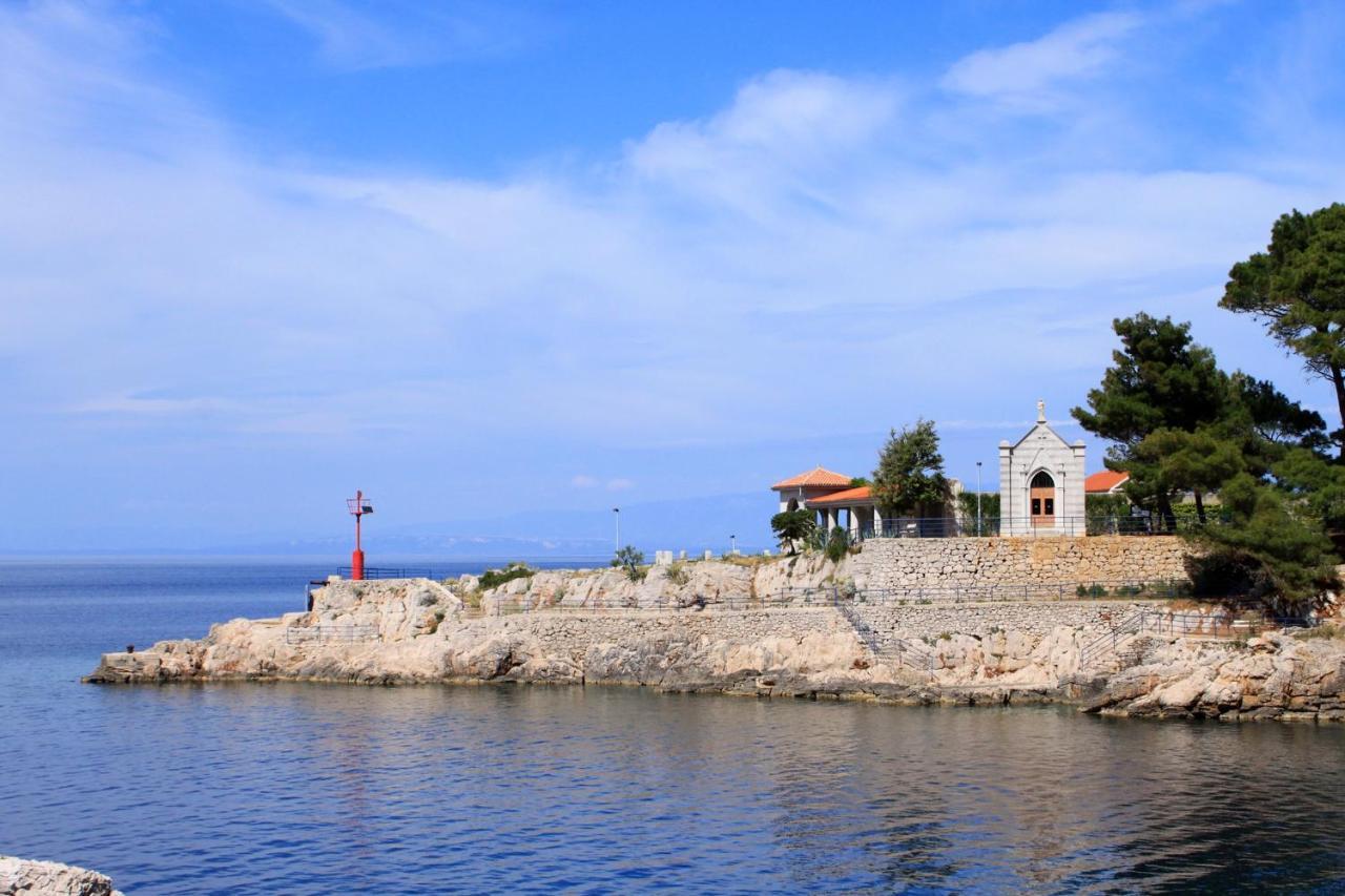 Apartments By The Sea Veli Losinj, Losinj - 19196 Esterno foto